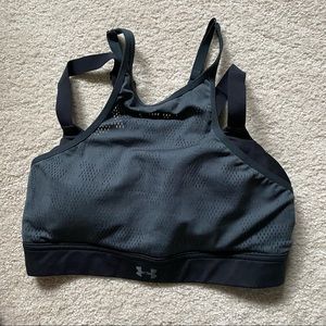 Under Armour Sports Bra, size S